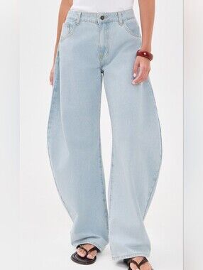 Lioness Horseshoe Barrel Leg Jeans Light Wash Denim Size S